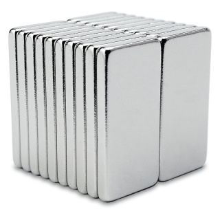 Neodymové magnety platničky 10x5x1 mm, trieda N45 – 20 ks