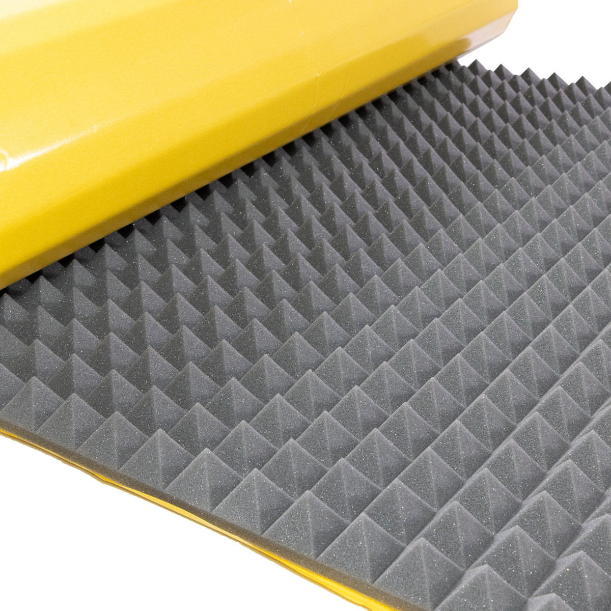 mousse acoustique adhésive insonorisante PYRAMIDE 40mm 200x100cm ignifuge megamix.sk