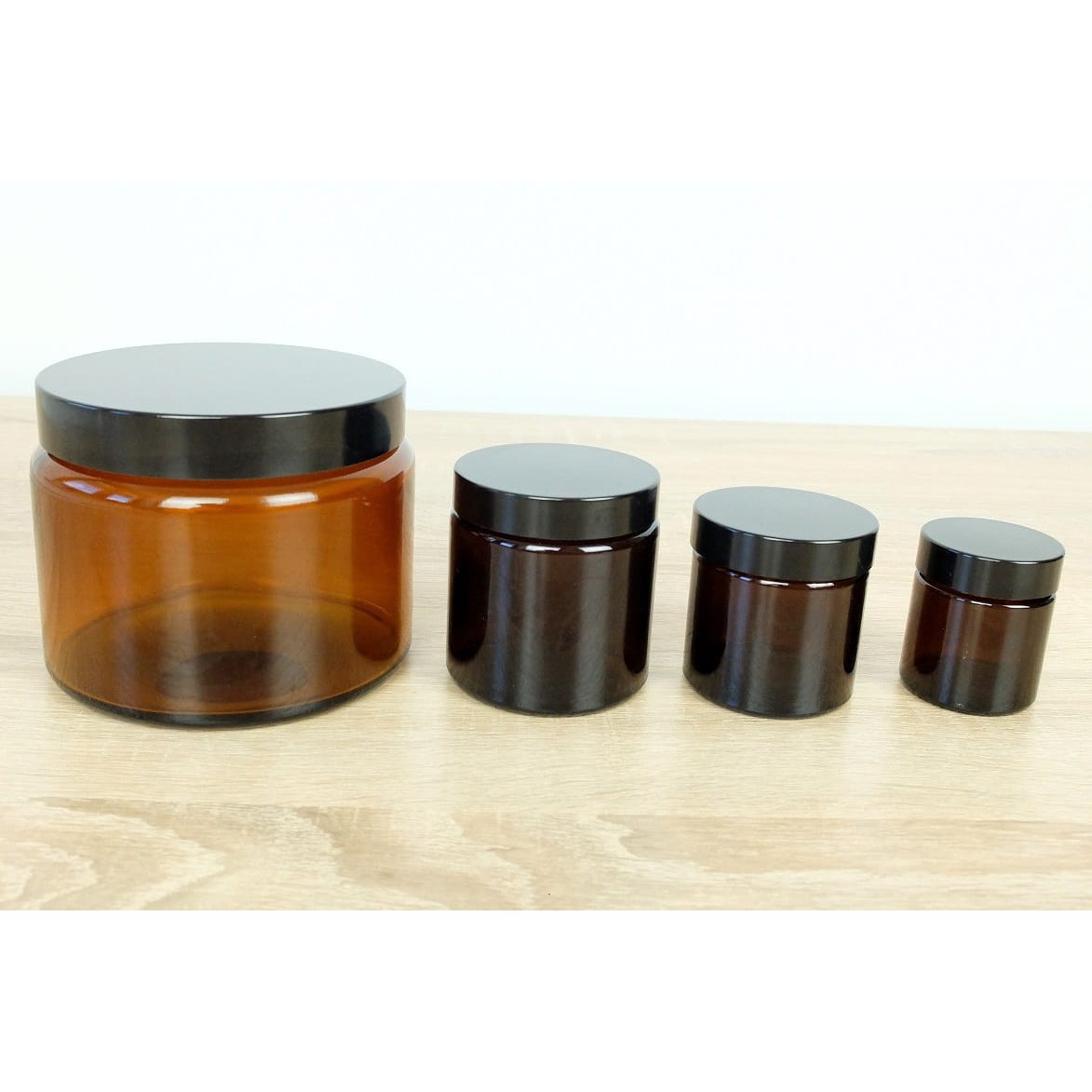 Bruine glazen pot 120 ml 63x62mm megamix.sk